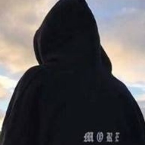 是酒忆呀