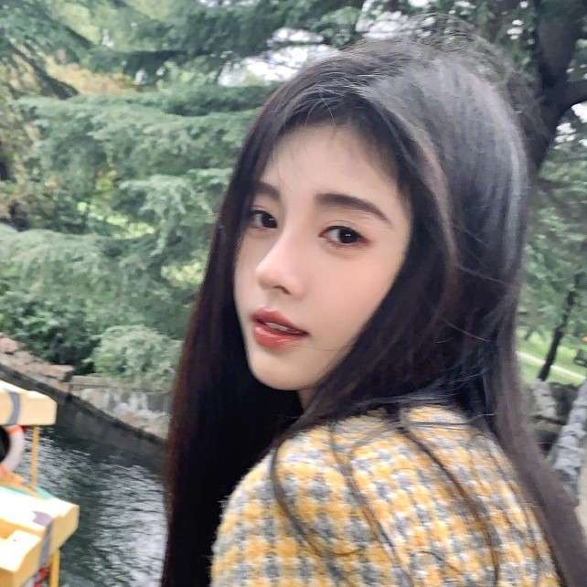 鞠婧祎