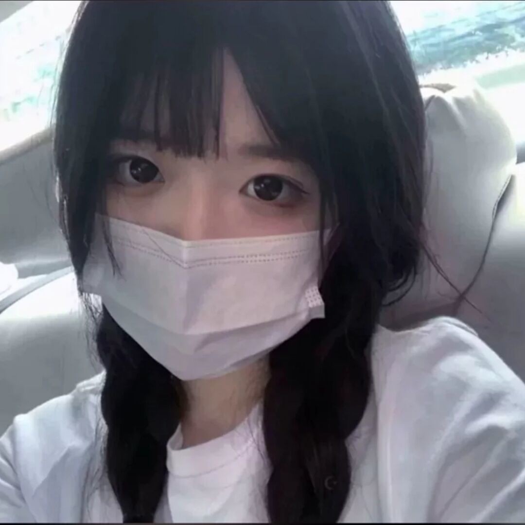柠初七.