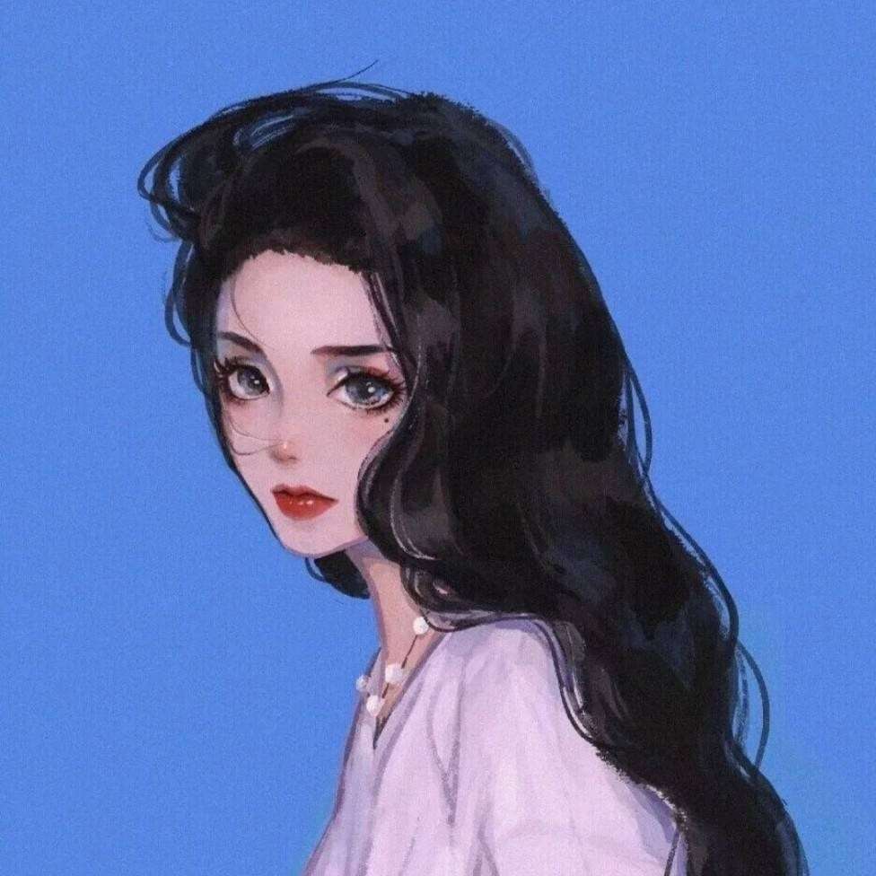 逆光的乔木