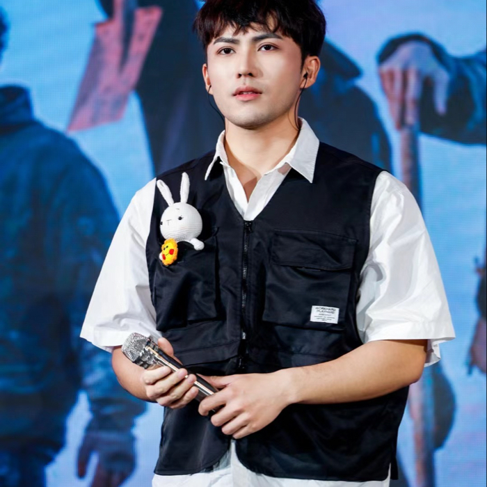 李耕耘原名李命镪