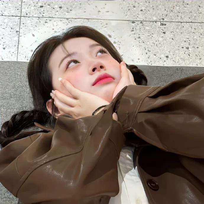 “那些擦肩而过的是什么，是遗憾吧。”