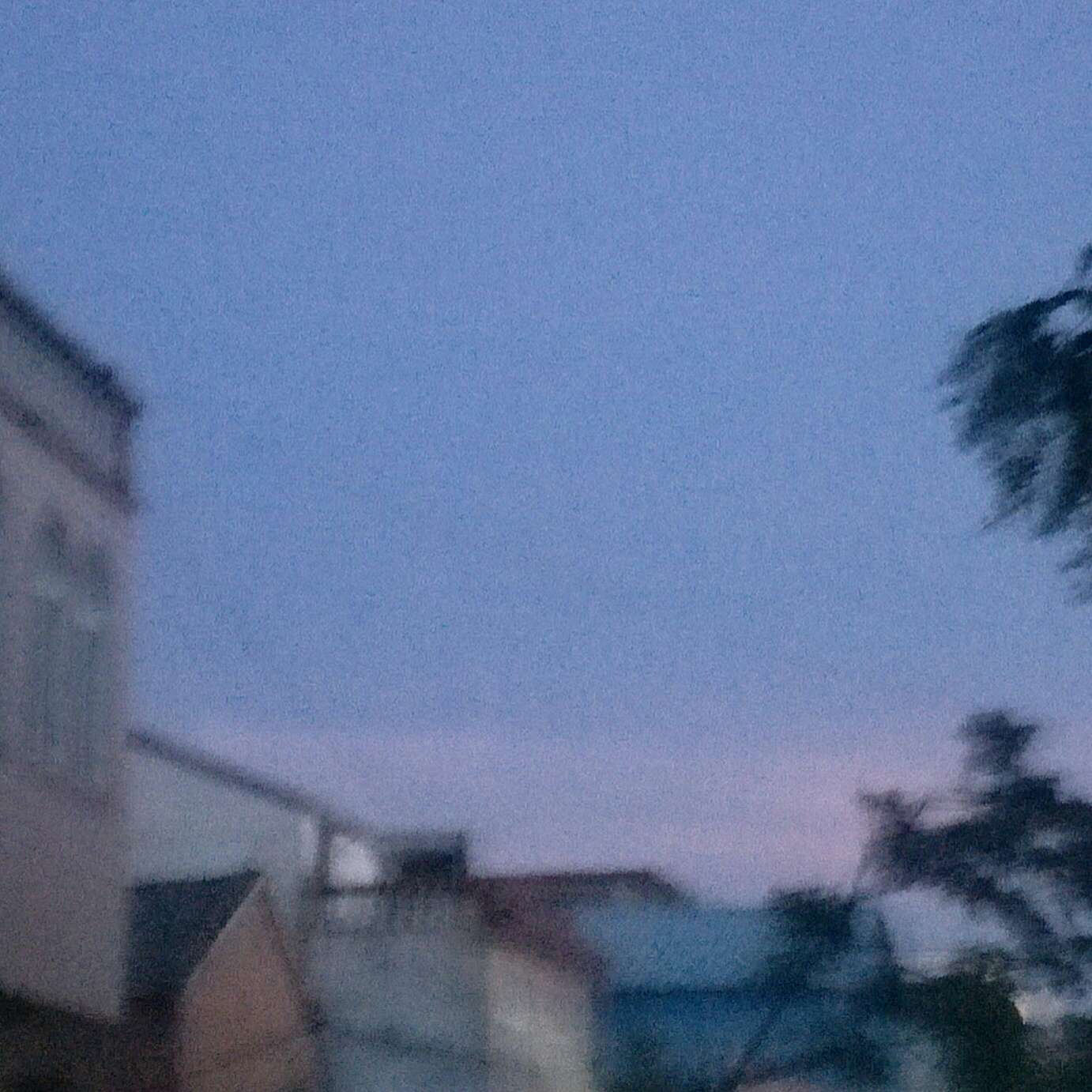 嗳