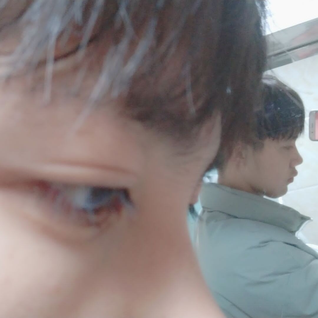 他
