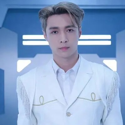 张艺兴