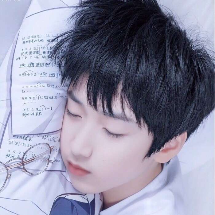 严浩翔