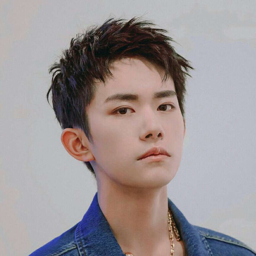 易烊千玺