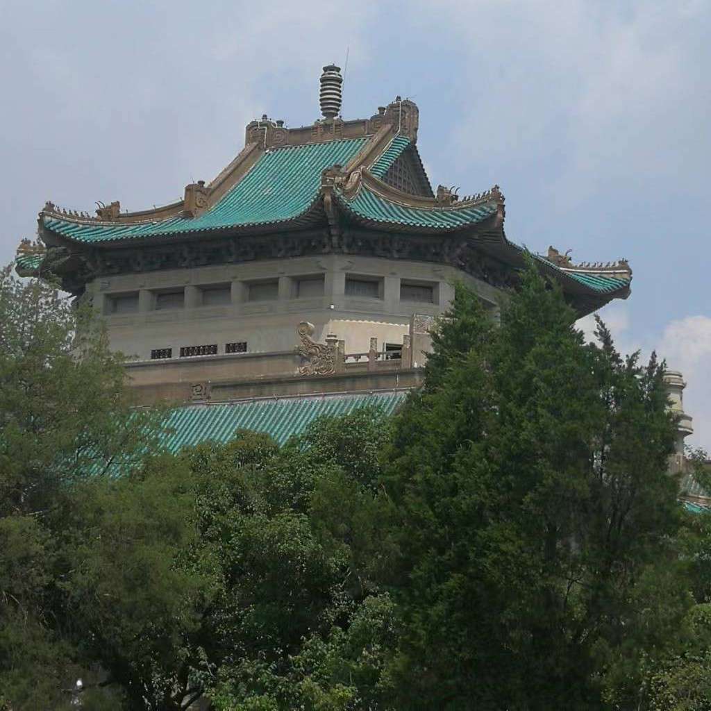 皓月千里