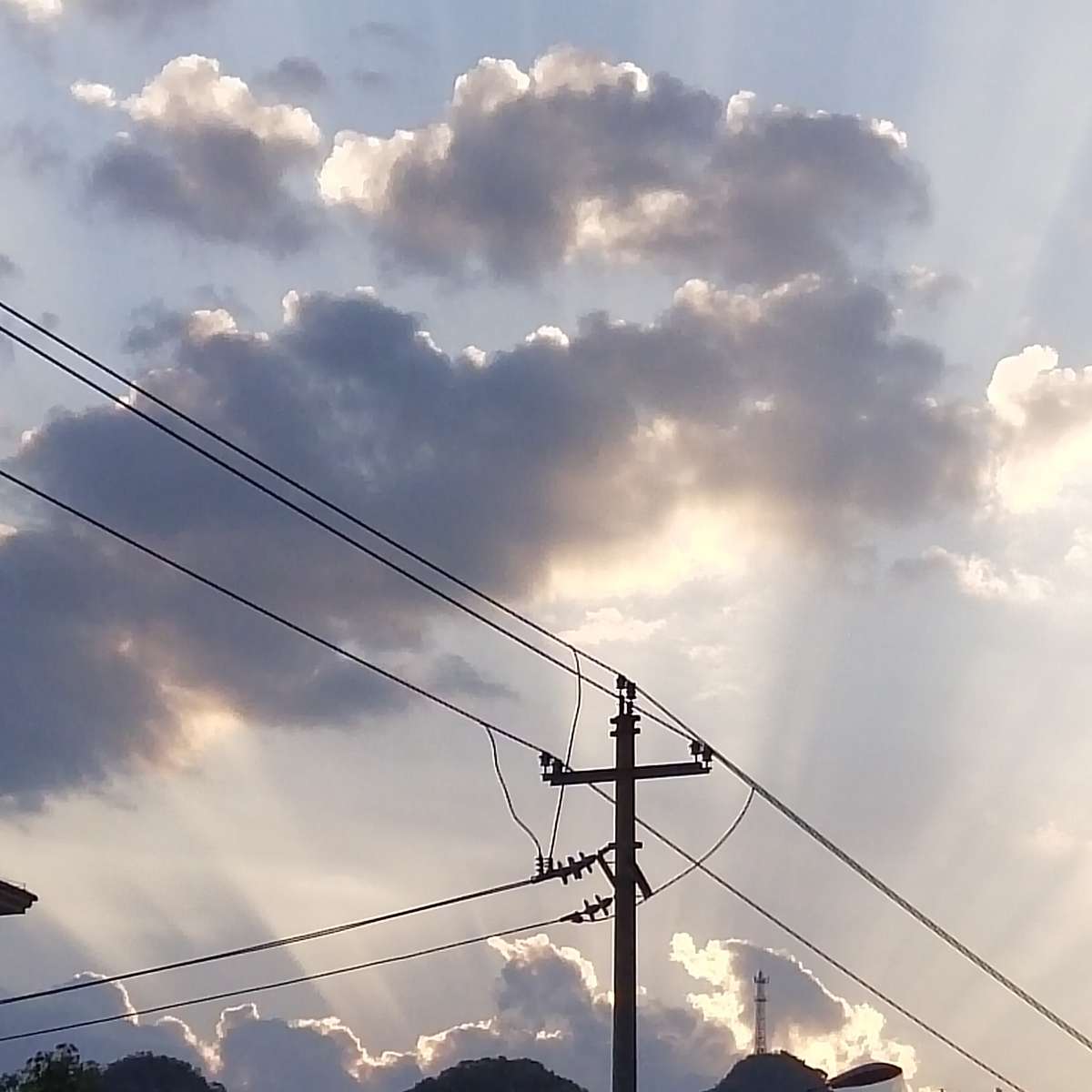 眰恦