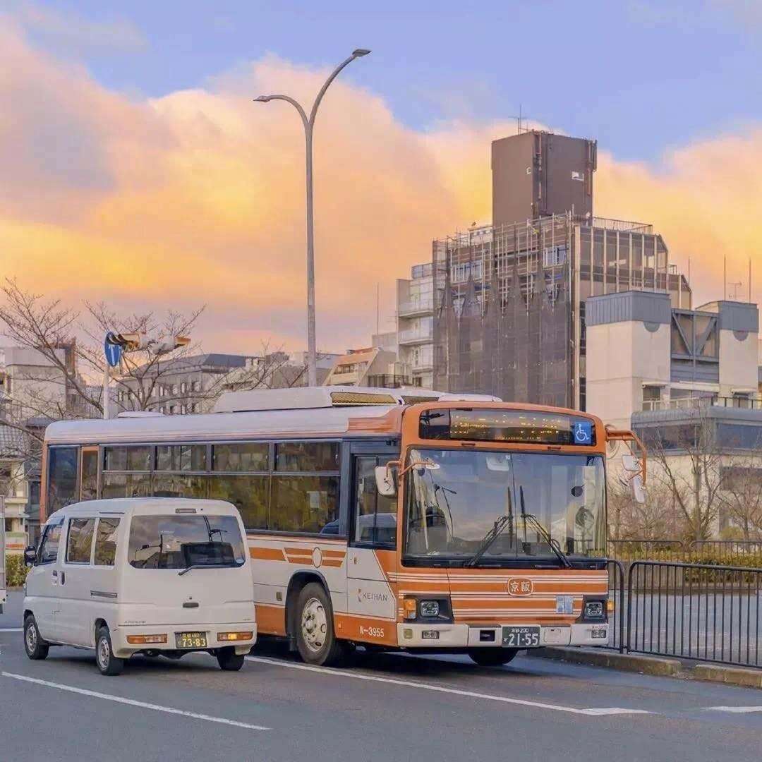 言辞九的专辑