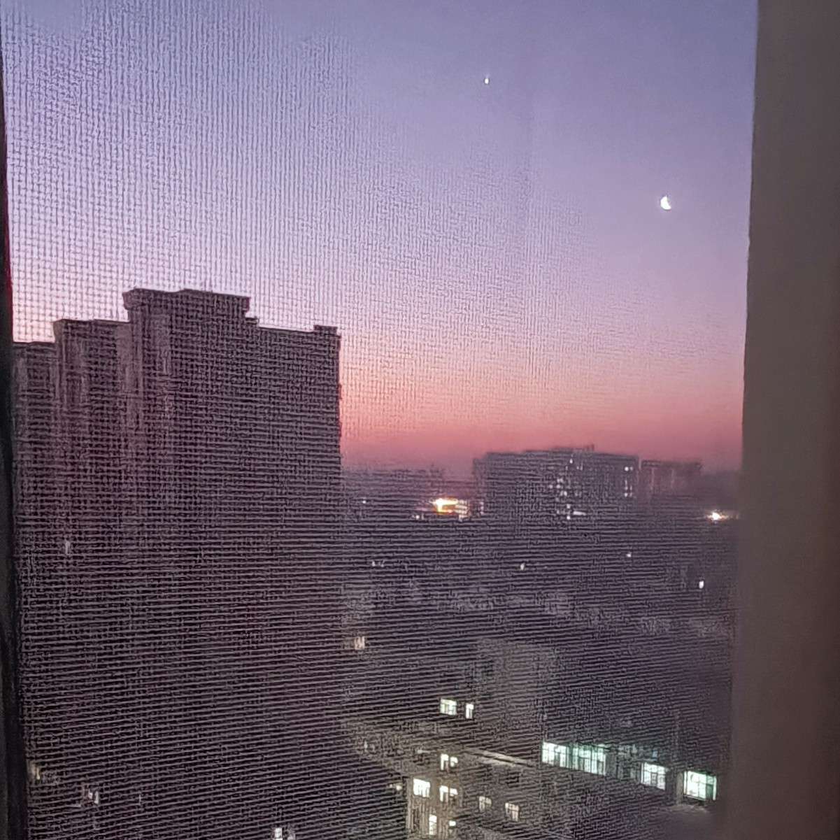 楼顶的北斗星