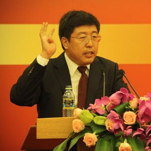 董潘