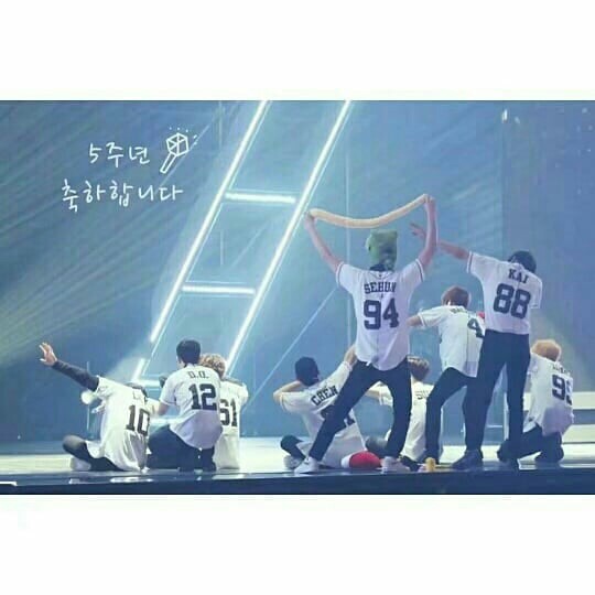 EXO