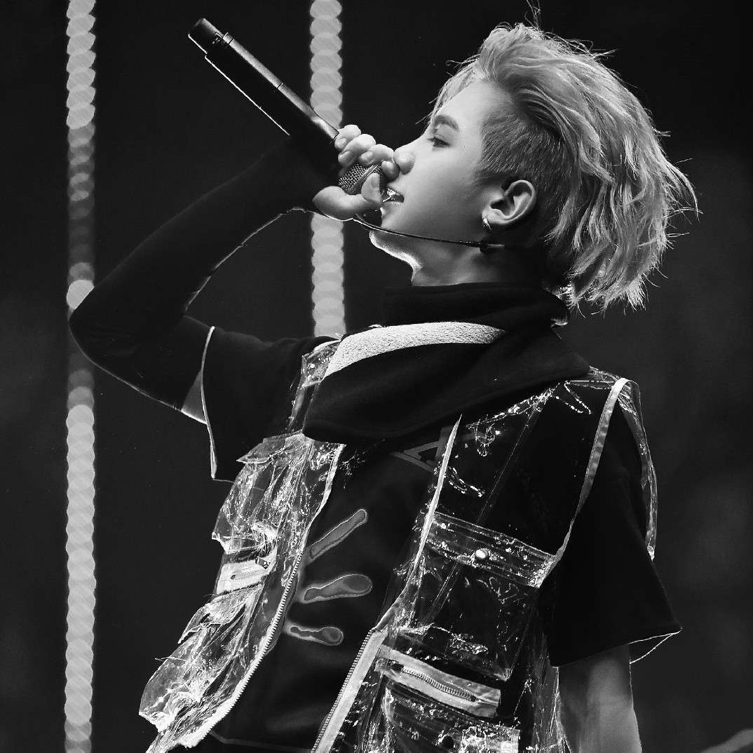黄明昊