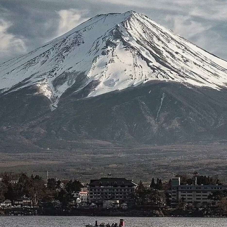 。