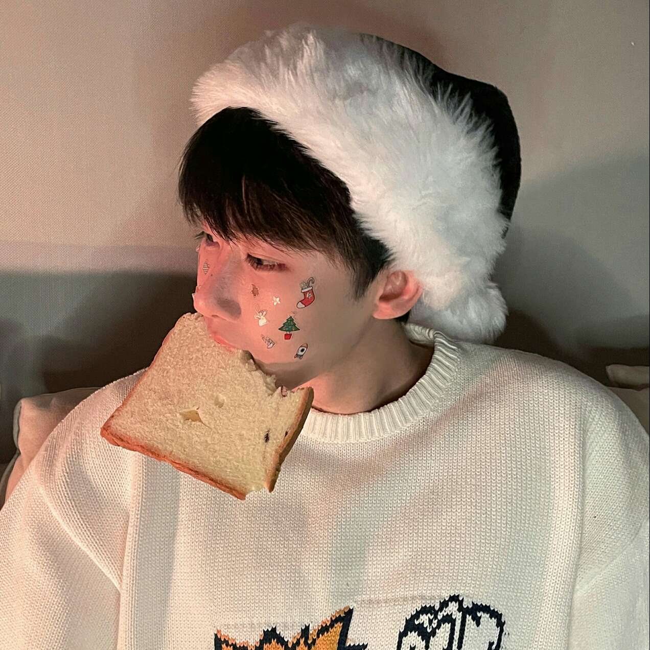 《段越清》