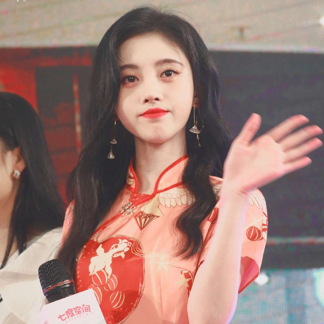 鞠婧祎文案