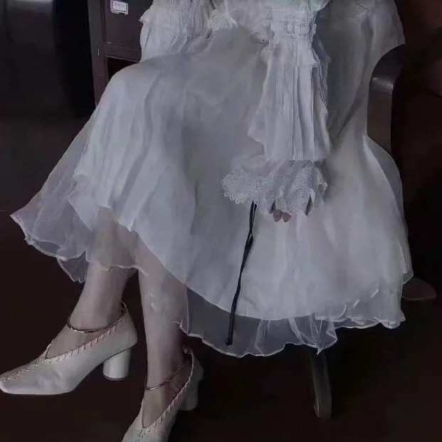 留恋ฅฅ