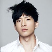 井柏然