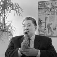 郝明义