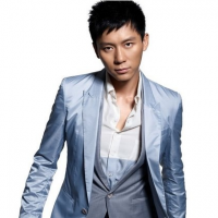 李晨