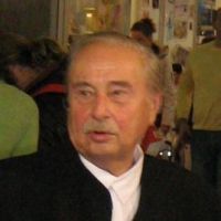 米洛拉德·帕维奇